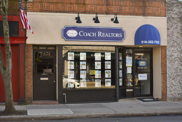 Floral Park, NY Real Estate Careers